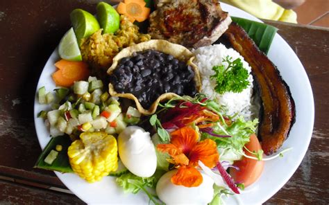 Costa Rica Food: The Traditional “Casado” and More Typical ...