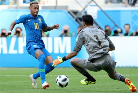Coutinho y Neymar otorgan a Brasil un sufrido triunfo ...