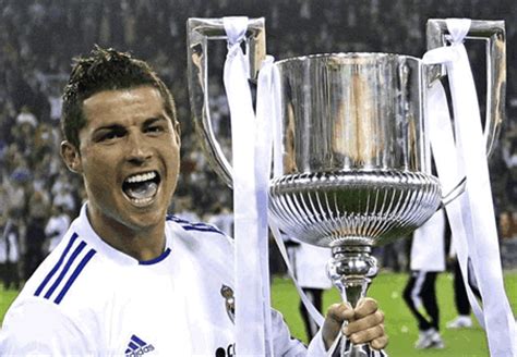 Cristiano Ronaldo biografía 2011   Español