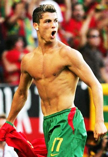 Cristiano Ronaldo Biography   Wiki, Age, Family, Career ...