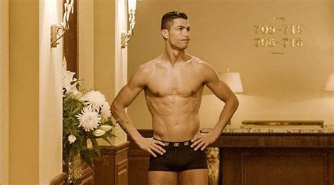 Cristiano Ronaldo earns £310,000 per Instagram post: Study ...