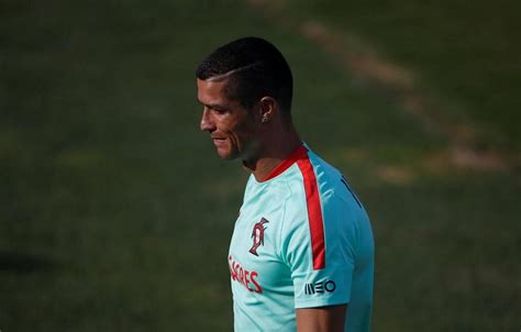 Cristiano Ronaldo es acusado de varios delitos fiscales en ...