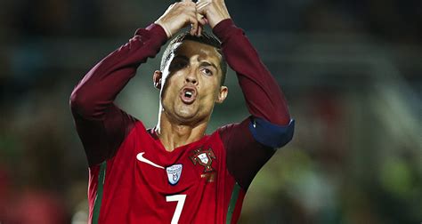 Cristiano Ronaldo le da vida a Portugal   Cristiano ...