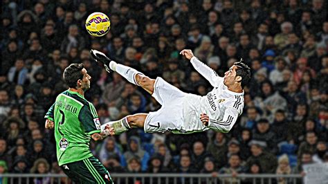 Cristiano Ronaldo Top 10 Unimaginable Goals   Is He Human ...