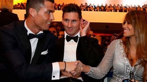 Cristiano ronaldo y la esposa de Messi se saludan ...
