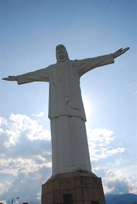 Cristo Rey  Colombian statue    Wikipedia