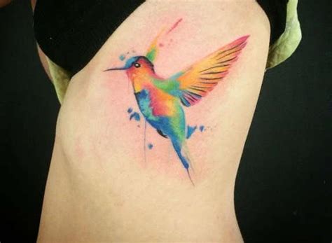 Cuál es el significado de los tatuajes de colibrí