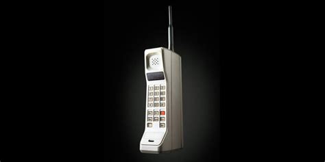 ¿Cuál fue el primer teléfono celular?