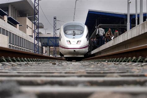 Cuatro trenes AVE unirán Calatayud con Zaragoza