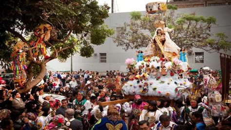 Cusco: Paucartambo celebra festividad a la Virgen del Carmen