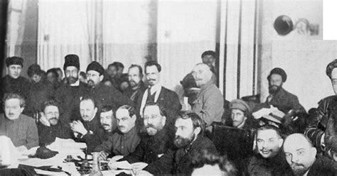 De 1917   Revolución Rusa; los bolcheviques toman el poder ...