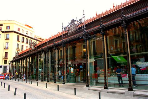 De tapas por los mercados de Madrid : de viaje por madrid