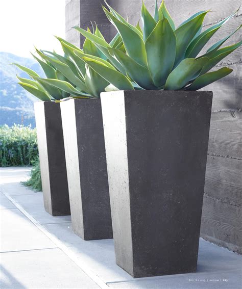 Decor: Fabulous Tall Planters For Cool Garden Decoration ...