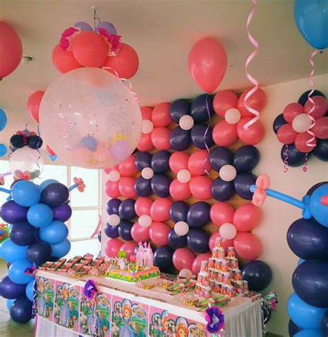 Decoración con globos para fiestas infantiles Comida ...