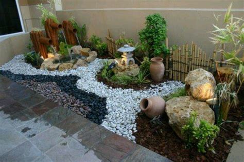 decoracion de patios y jardines con piedras   Buscar con ...