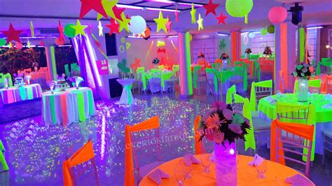 decoracion fiesta de 15 años en neon   Buscar con Google ...
