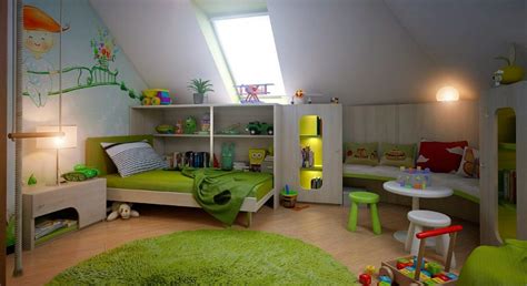 Decoración infantil del dormitorio en la buhardilla ...