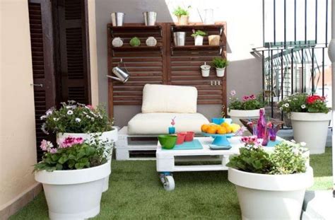Decorar la terraza con palets: ideas low cost para este verano