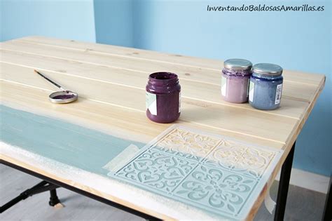 Decorar un escritorio de madera de Ikea con chalk paint