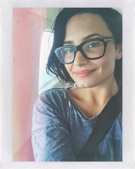 Demi Lovato   No Makeup Monday   Instagram Picture 1/25/2016