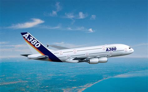 Descargar fondos de pantalla El Airbus A380, volar en ...
