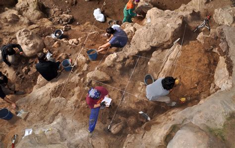 Descubren restos de los primeros humanos del Neolítico en ...