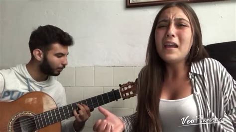 Desiree Ortega y a la guitarra Fran Tari  LA HABITACION ...