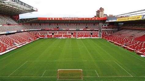 Diez de los campos de fútbol más clásicos de España