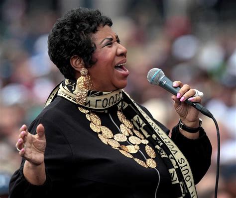 Diez emblemáticas canciones de Aretha Franklin, la voz del ...