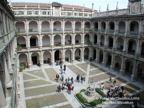 Diez minutos al día.: La universidad de Alcalá.
