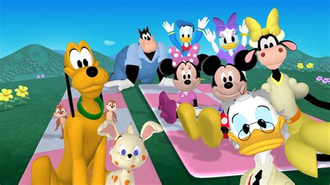 Disney Festeja a Mickey Mouse   Divergente