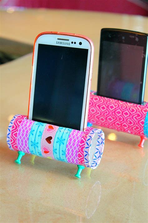 DIY Phone Holder With Toilet Paper Rolls Easy Craft