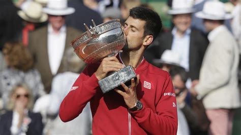Djokovic gana a Murray y nuevo campeón de Roland Garros