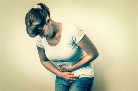 Dolor de ovarios: Síntomas, causas y remedios para el ...