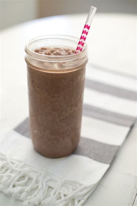 Domestic Fashionista: Mocha Protein Shake