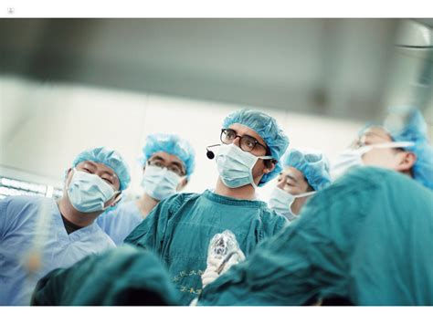 Dr. Diego González Rivas: chirurgo toracico a A Coruña ...