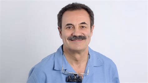 Dr. Manuel García Calderón, Dentista Sevilla • BQDC
