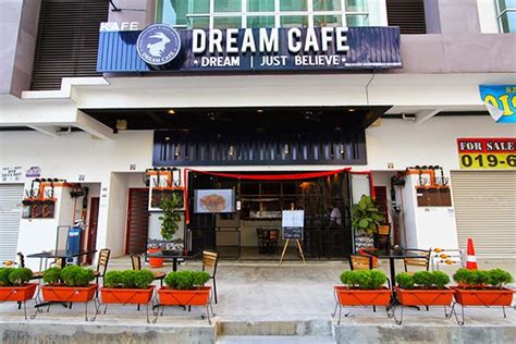 Dream Cafe & Bar