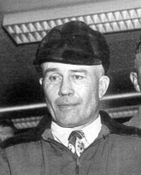 Ed Gein, The Serial Killer Who Played With Corpses | HubPages