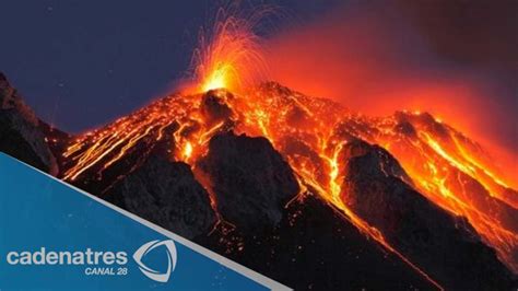EE.UU. eleva a alerta roja el nivel de erupción del volcán ...