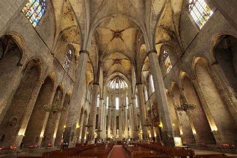 Eglise gothique Santa Maria del mar à Barcelone [Ribera ...