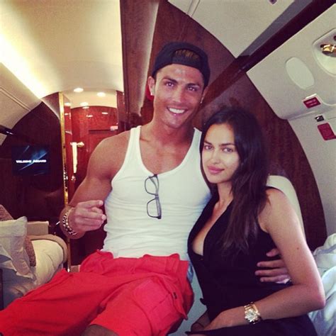EGO   Cristiano Ronaldo sai de férias com a namorada ...