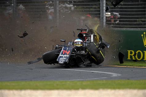 El accidente de Fernando Alonso, en imágenes   Foto 3 de ...