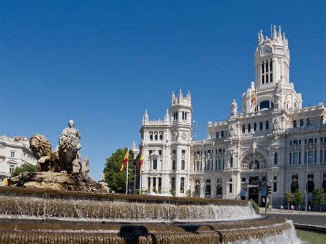 El Ayuntamiento de Madrid creará una Tarjeta de Vecindad