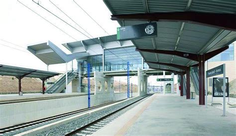 El Ayuntamiento pide más paradas de trenes AVE · Puente ...