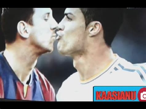 El beso de Cristiano Ronaldo y Leo Messi jamas visto El ...
