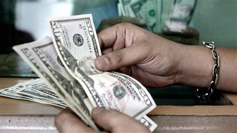 El dólar abrió a $ 36,40 en el Banco Nación