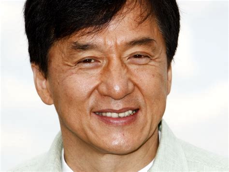 El grupo K pop de Jackie Chan revela video de su debut ...