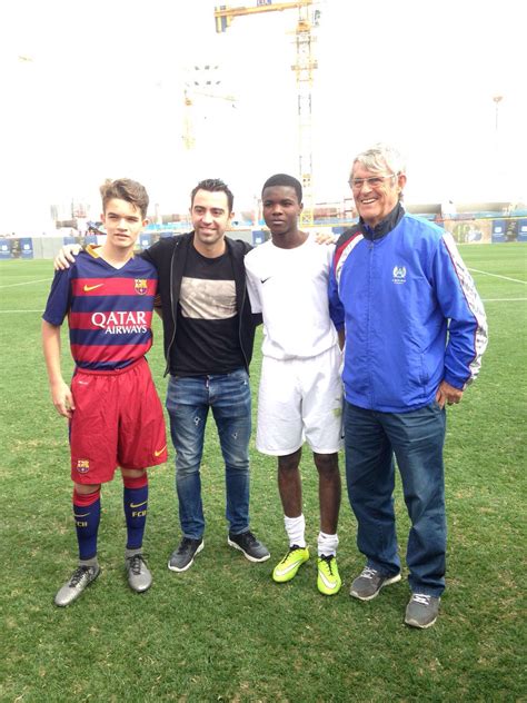El Infantil A recibe la visita de Xavi en Qatar   FC Barcelona