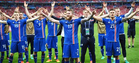 El insólito pedido a Messi de un jugador de Islandia ...